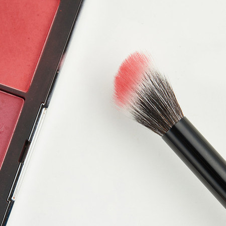 Vaigu sārtuma birste ar apaļu galvu