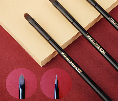 Mala ravna četkica za šminkanje