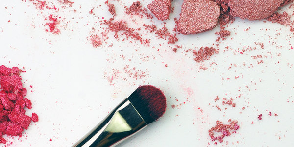 Καλλυντικό πινέλο για καπνιστό μακιγιάζ με απαλές τρίχες