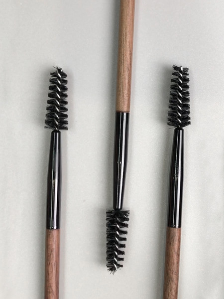 Četkica od maskare za raščešljavanje obrva i trepavica