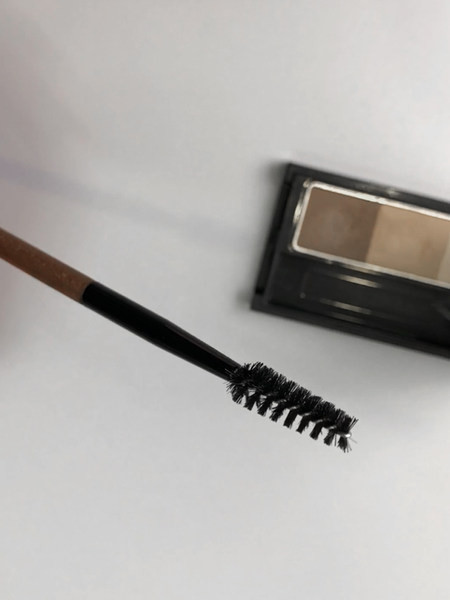 Četkica od maskare za raščešljavanje obrva i trepavica