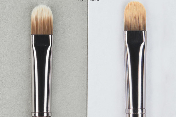 Plosnati kist za nanošenje korektora