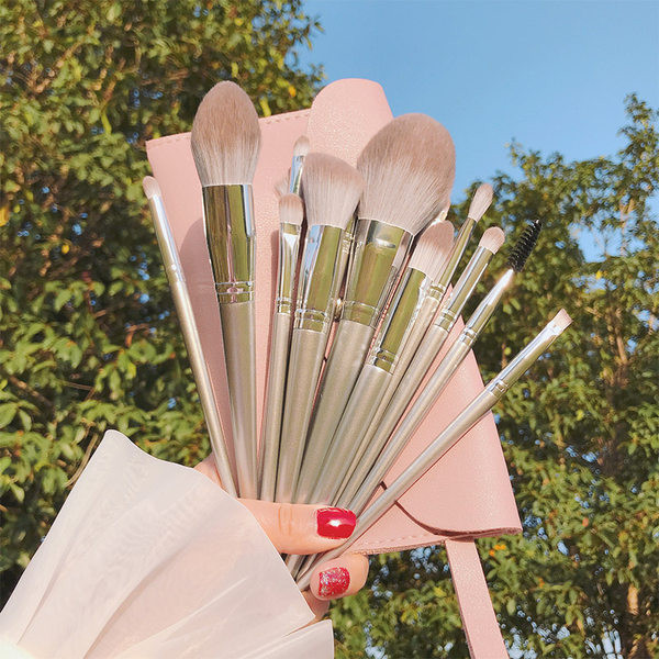 Σετ πινέλου μακιγιάζ με δερμάτινη θήκη - 14 τεμάχια