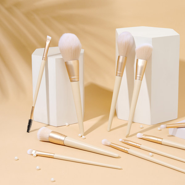 10 bucăți într-un set de pensule moi de machiaj pentru păr