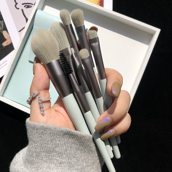 Set kistova za šminkanje u kožnoj torbici