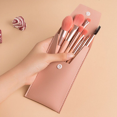 Set de 8 pensule cosmetice pentru machiaj intr-o cutie