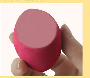 Meka spužvica pogodna za nanošenje pudera 4 komada u setu