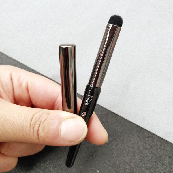 Kist s kratkim vlaknima za nanošenje sjenki