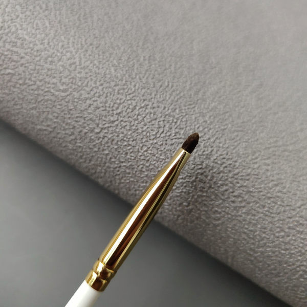 Okrugli kist s kratkom dlakom za nanošenje sjenki