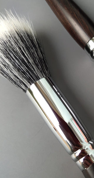 Kist za šminkanje - pogodan za rumenilo