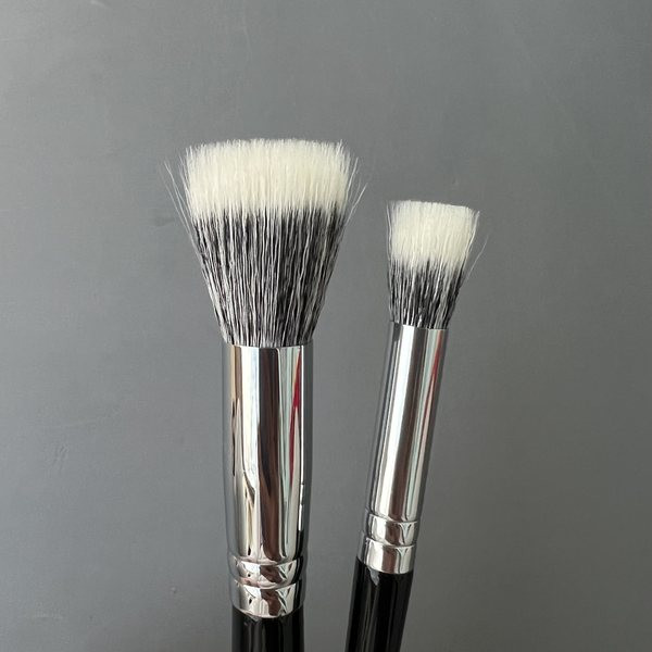 Pensule potrivite pentru fard de obraz