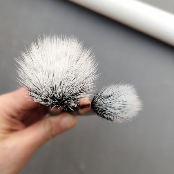 Πινέλο για την εφαρμογή πούδρας και ρουζ