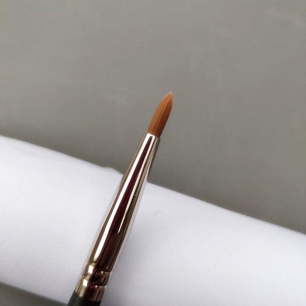 Prijenosna četkica za šminkanje