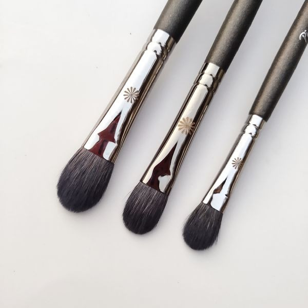 Πινέλο για σκιές ματιών σε τρία μεγέθη