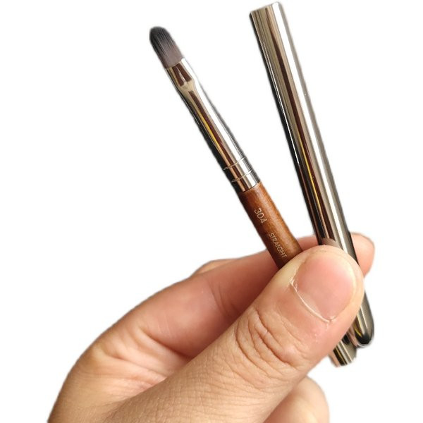 Πινέλο μακιγιάζ - κατάλληλο για εφαρμογή κραγιόν