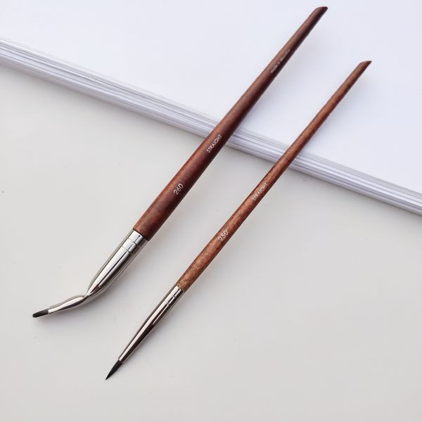 Βούρτσα eyeliner