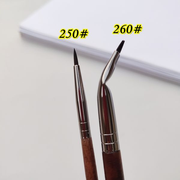 Βούρτσα eyeliner