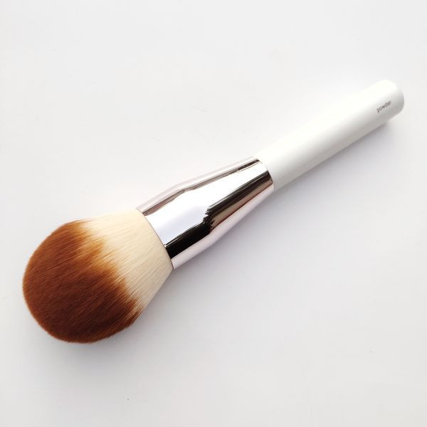 Bijeli kist za puder