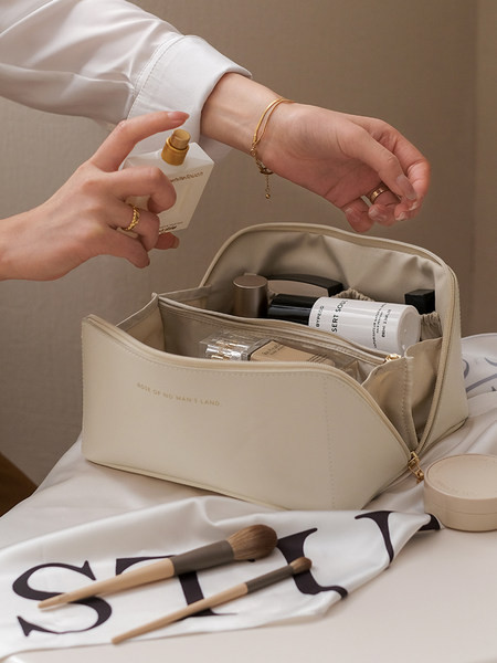 Moteriška kosmetikos krepšys makiažo laikymui