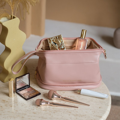 Geanta cosmetica pentru machiaj