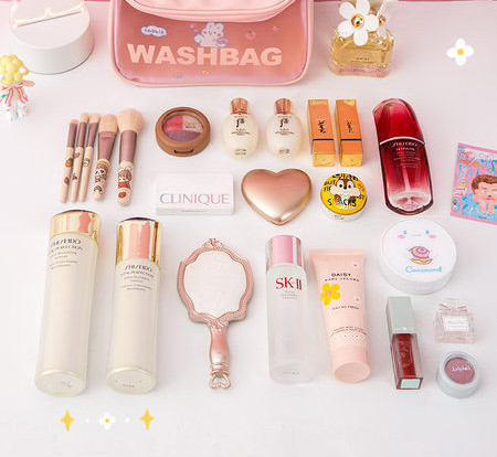 Kosmeetikakohver meigi ja tõmbluku hoidmiseks