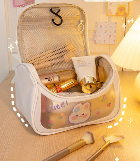 Kosmeetikakohver meigi ja tõmbluku hoidmiseks