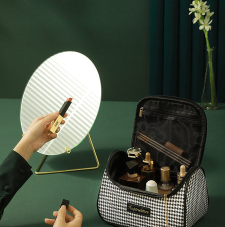 Tekstilna torba za kozmetiku