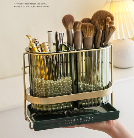 Organizator kozmetike na stalku za šminku