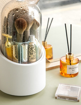 Organizator rotativ din plastic pentru produse cosmetice