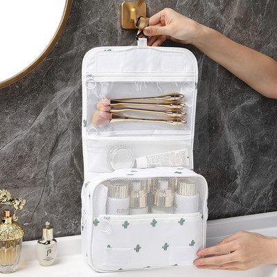 Geanta cosmetica pentru machiaj - potrivita pentru calatorii