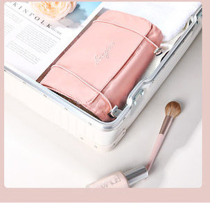 Tekstilni organizator za kozmetiku