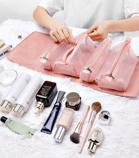 Tekstilni organizator za kozmetiku