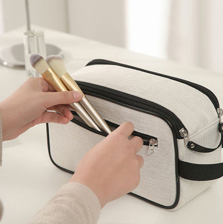 Vodootporna tekstilna torbica za šminku i toaletne potrepštine