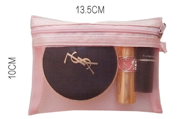 Mala kutija za ružičasti ruž