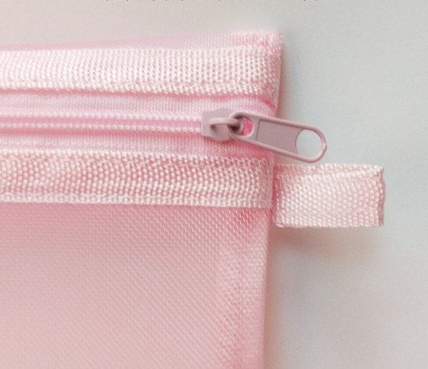 Mala kutija za ružičasti ruž