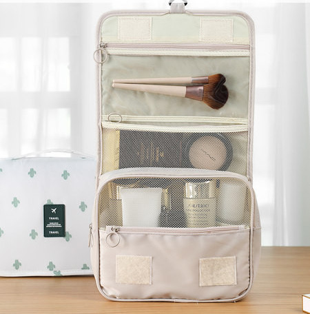 Prijenosni sklopivi pribor za šminkanje i higijenu