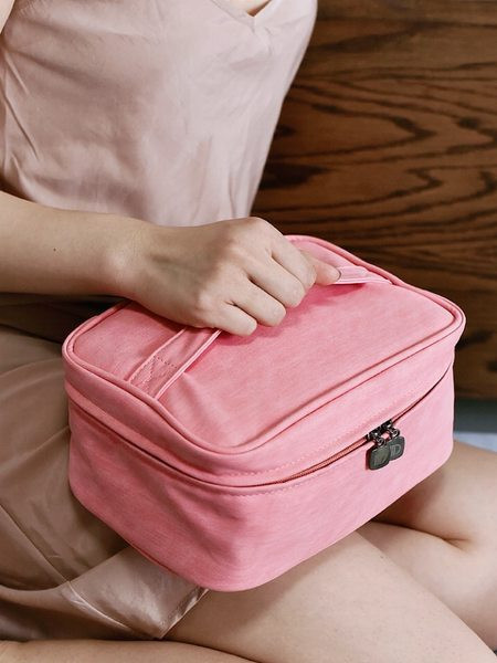 Kosmētikas soma grimam - piemērota ceļojumiem