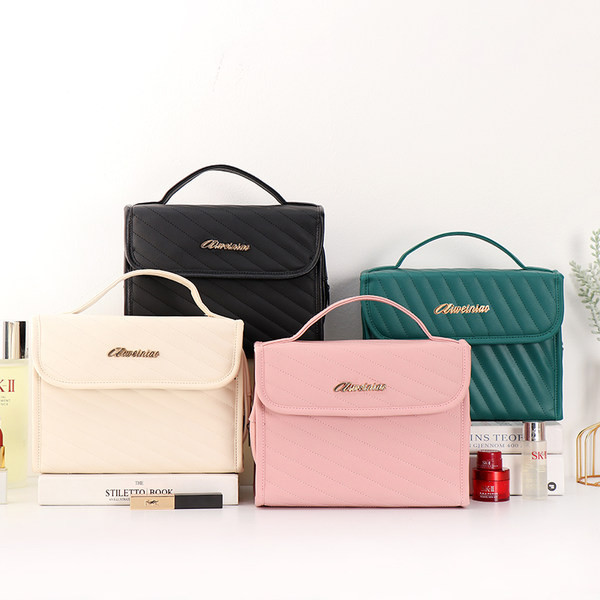 Torbica koja se može produžiti za odlaganje šminke i toaletnih potrepština