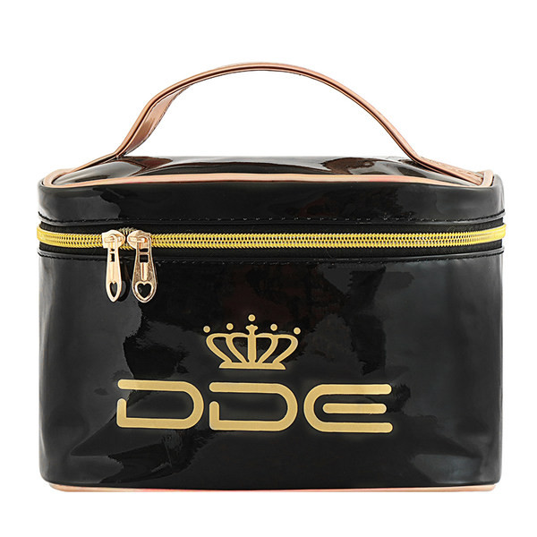 Trusa cosmetica pentru machiaj in mai multe culori