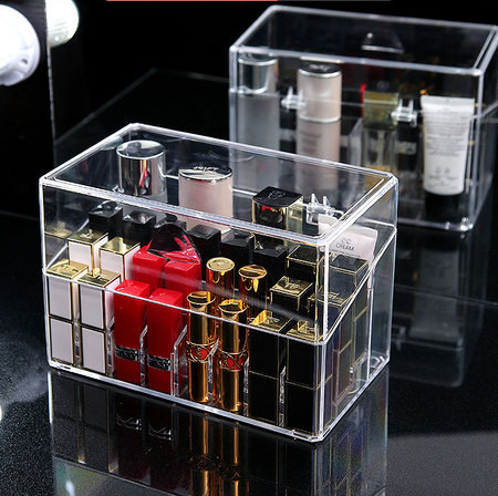 Organizator de machiaj din plastic - două modele