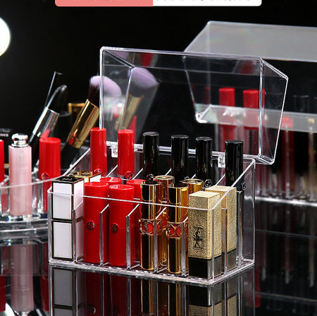 Organizator de machiaj din plastic - două modele