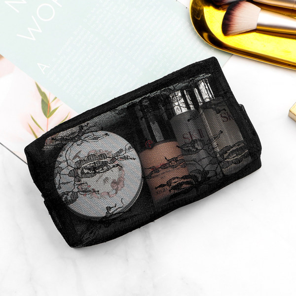 Δαντελένιο νεσεσέρ για μακιγιάζ και προϊόντα περιποίησης