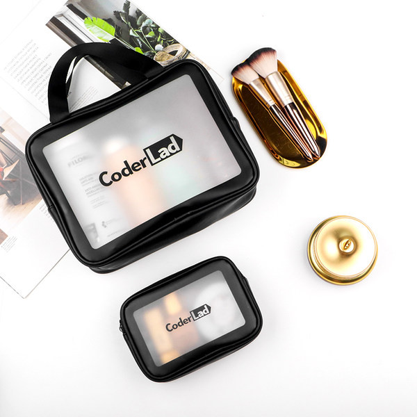 Kozmetički neseser s natpisom