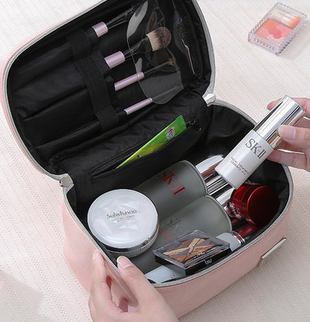 Cutie cosmetică de călătorie potrivită pentru depozitarea machiajului și articolelor de toaletă