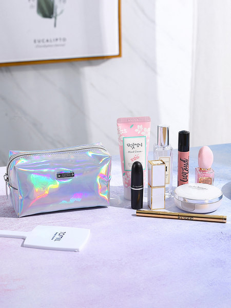 Vodootporan praktični set za šminkanje