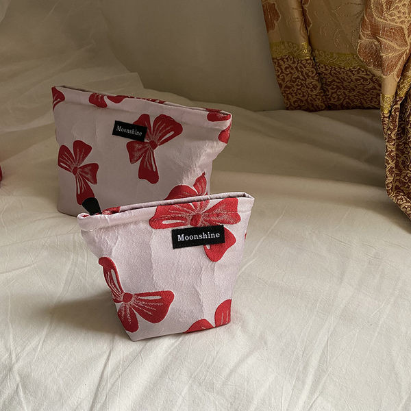 Υφασμάτινο νεσεσέρ σε δύο μεγέθη