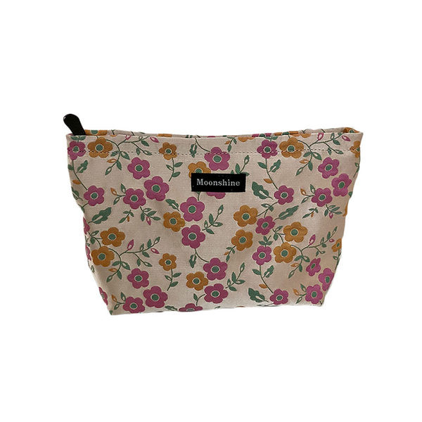 Κιτ μακιγιάζ σε χρώμα ύφασμα