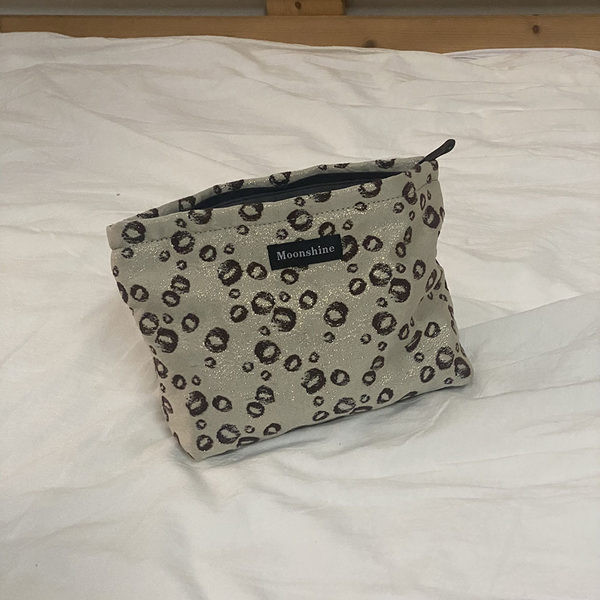 Σετ καλλυντικών και μακιγιάζ