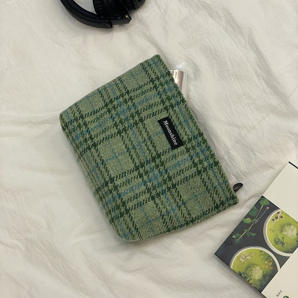 Kozmetički set za šminkanje u zelenoj boji