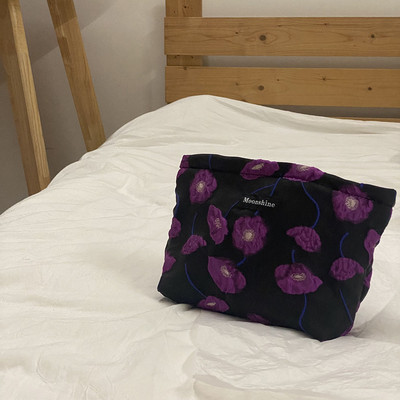 Trusă mic de machiaj textil cu model floral